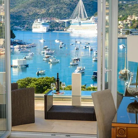 Adriatic Deluxe Apartment *